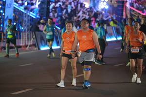BIB: 63259
                            <button type="button" onclick="openModal(21006353)" class="btn btn-primary btn-sm float-right btn-popup" data-toggle="modal" data-target=".modal-high-quality">
                        <i class="fas fa-shopping-cart"></i> Add to Cart
                    </button>
                                            <button type="button" onclick="isThisMe(21006353, true)" class="btn btn-success btn-sm float-right btn-popup btn-isme hidden" data-toggle="tooltip" data-placement="bottom" title="นี่คือรูปของคุณใช่ไหม คลิกที่นี่เพื่อเอาเข้าอัลบั้ม">
                        <i class="fas fa-plus"></i> Add to album
                    </button>
                    <button type="button" onclick="isThisMe(21006353, false)" class="btn btn-warning btn-sm float-right btn-popup btn-isnotme hidden">
                        <i class="fas fa-ban"></i> Remove from album
                    </button>
